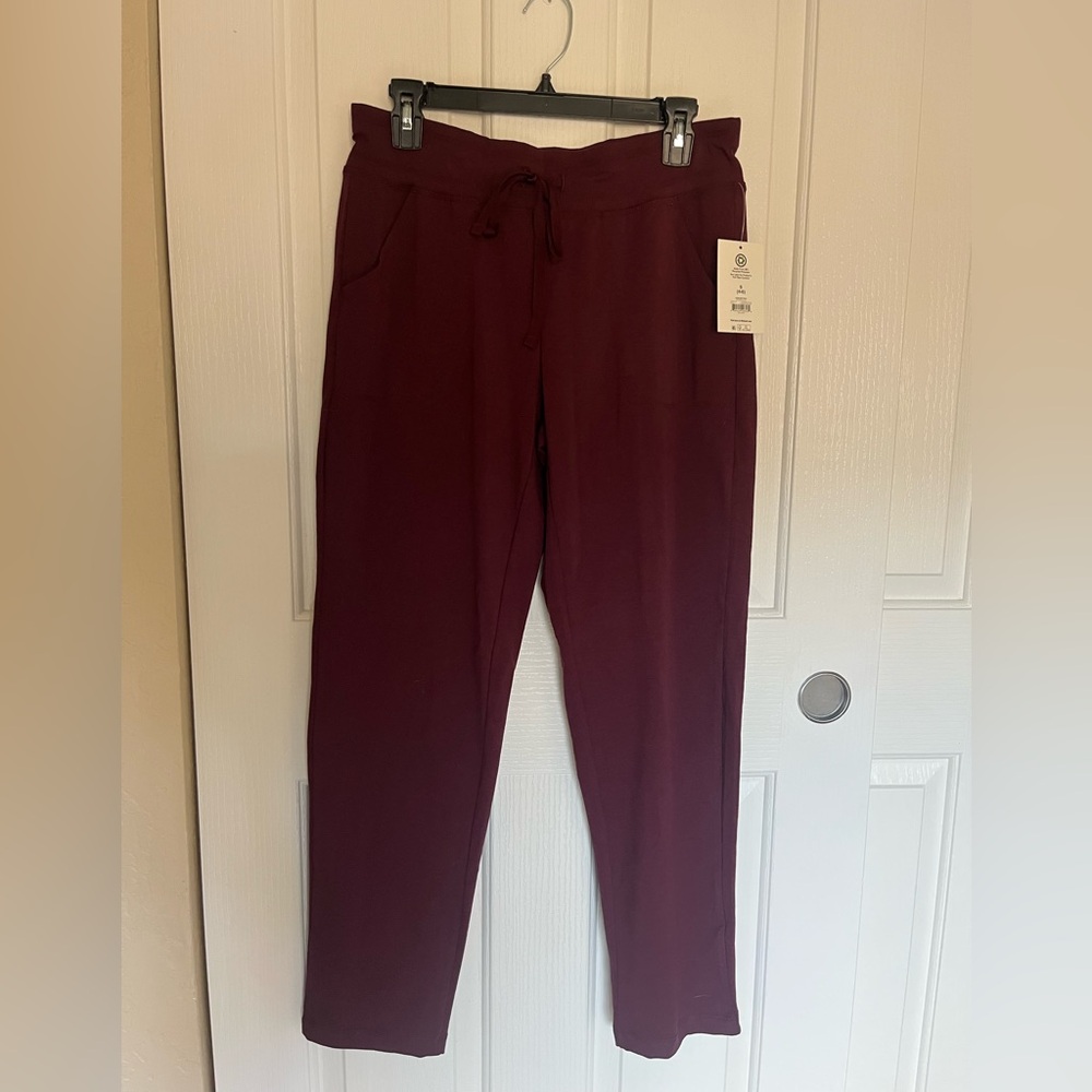 Athletic Works Maroon Leggings